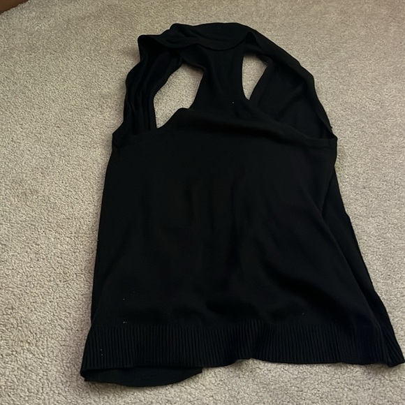 “Gap Sweater” - Picture 4 of 5